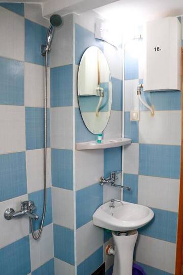 Фото номера Стандартный трехместный номер Гостевой дом Guest House Dorkos г. Dorkovo 11